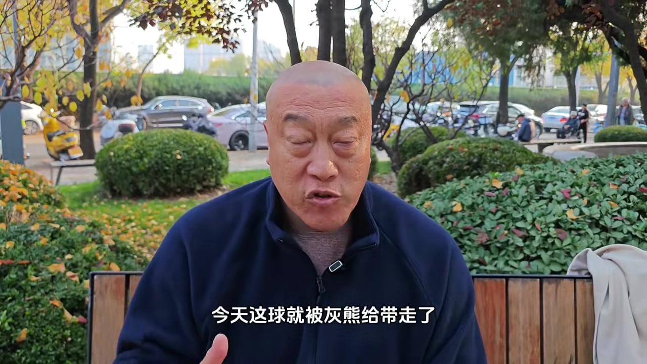 马健：谁说詹姆斯老了？没有他今天湖人就被灰熊带走了